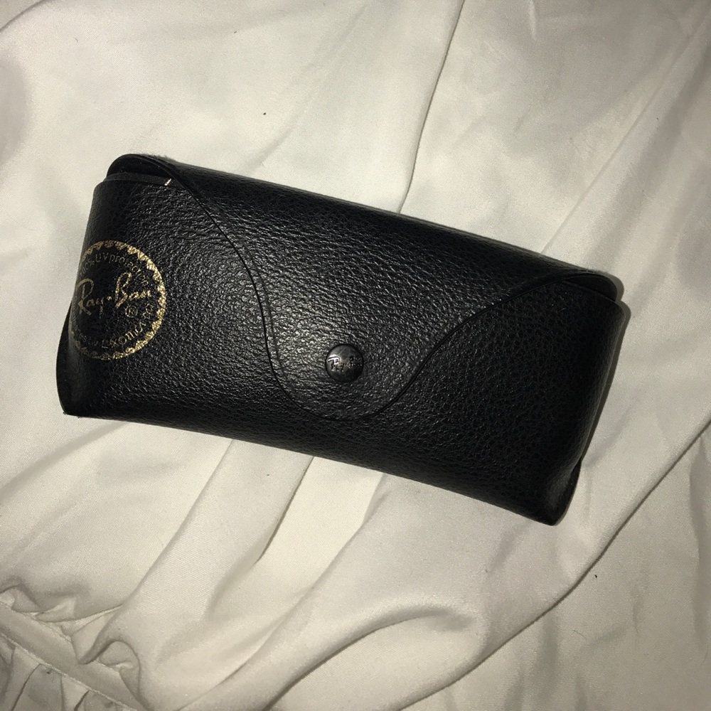 Ray-Ban CASE