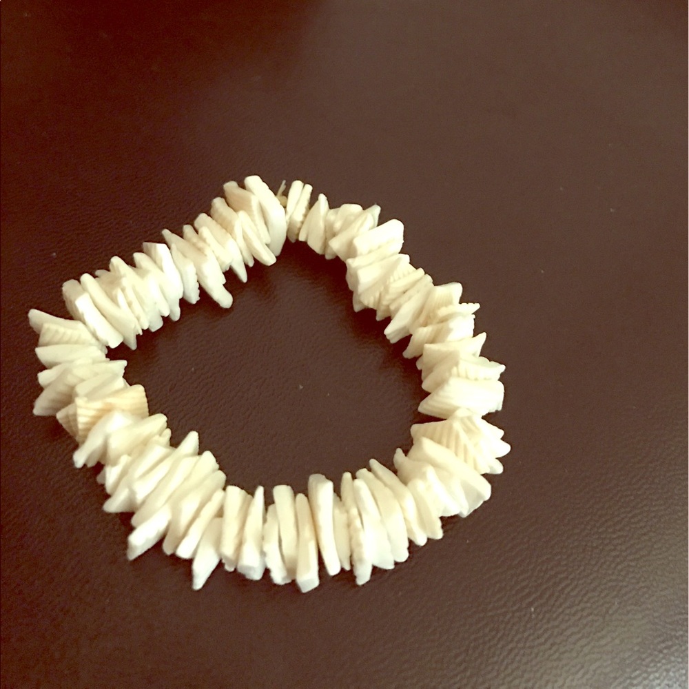 White Seashell Bracelet
