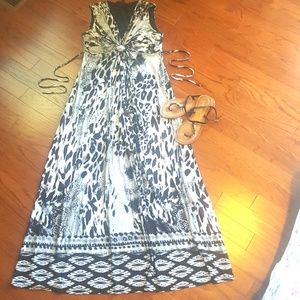 Stunning maxi dress! Size L