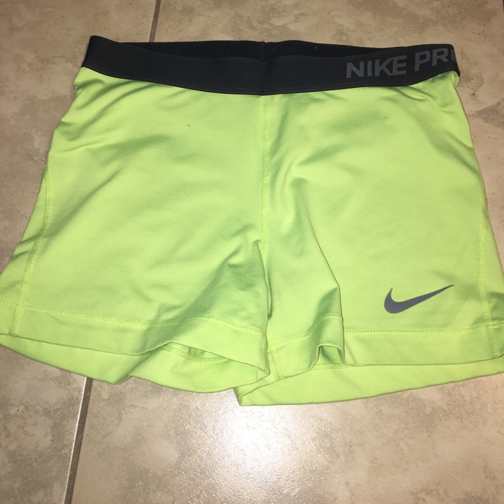 Nike Pro compression shorts size large