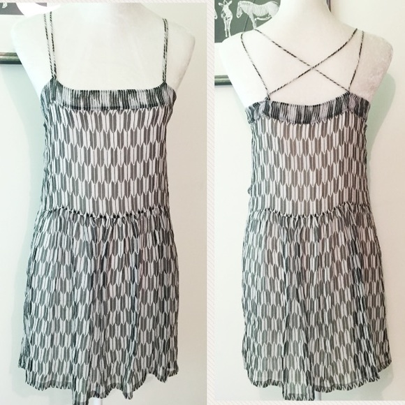 Isabel Marant Dresses & Skirts - Isabel Marant Étoile Silk print dress