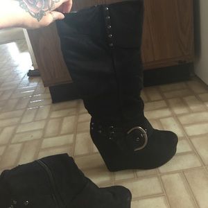 Shi knee high wedge boots