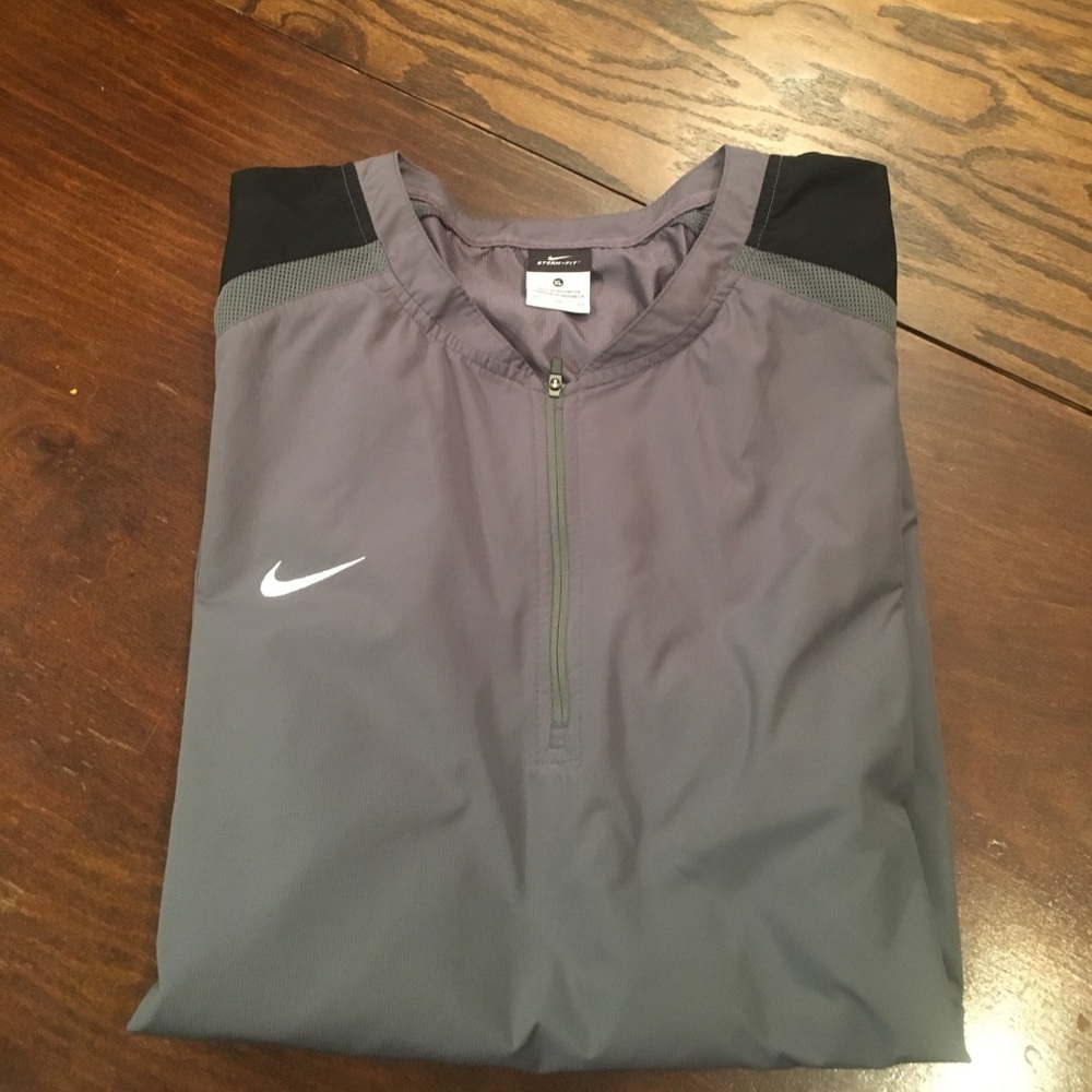 Nike storm-fit 1/4 zip pullover
