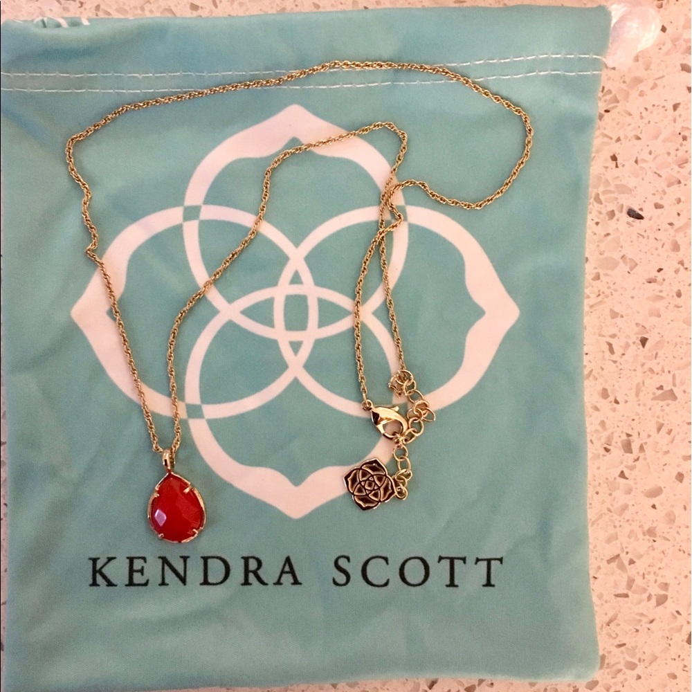 Kendra Scott Necklace