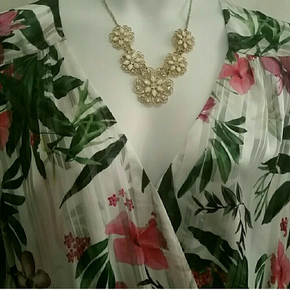Guess floral blouse