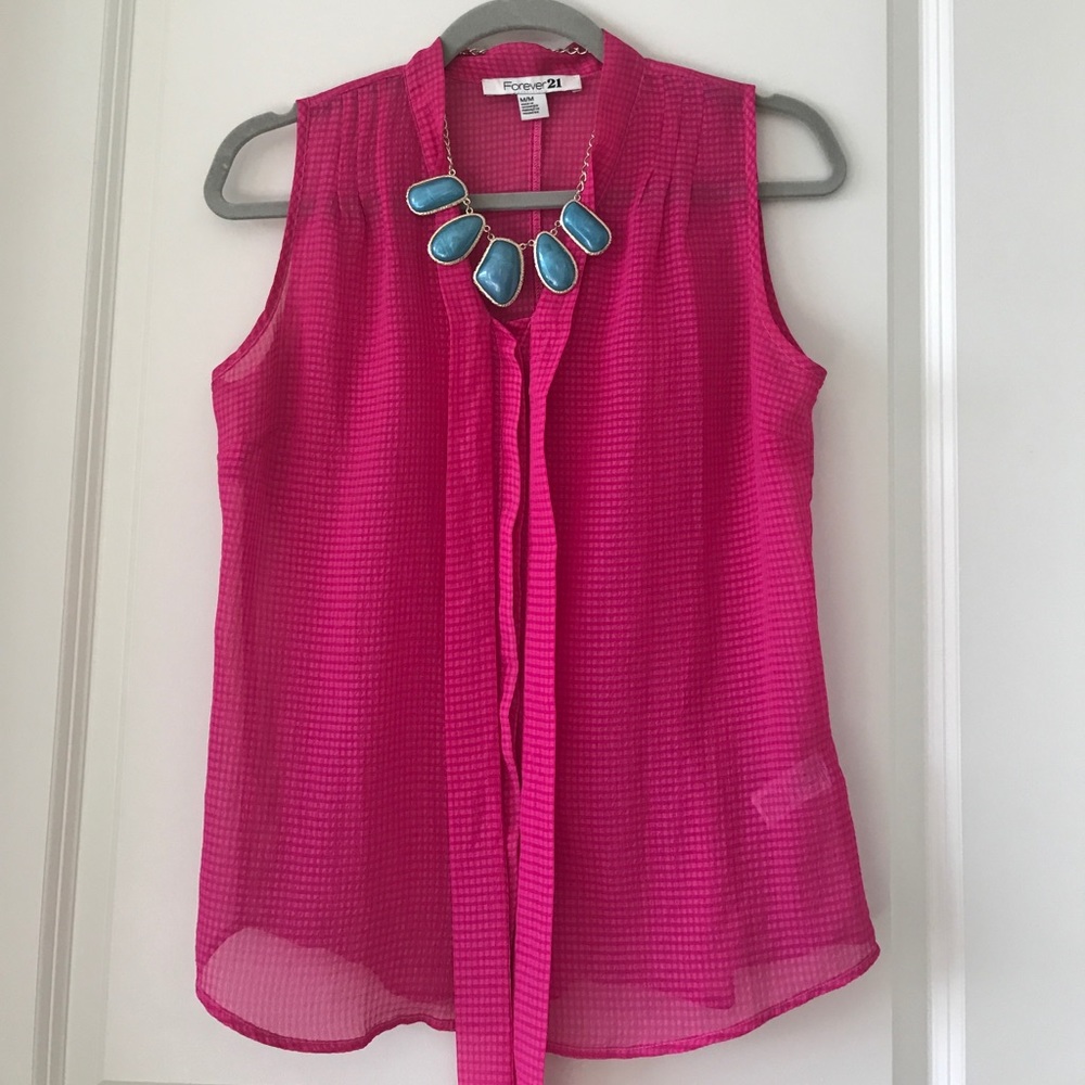 Sleeveless tie blouse