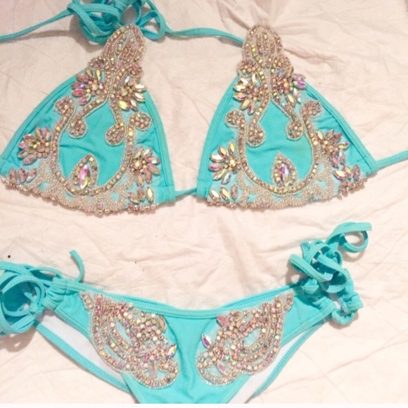 Beach bunny pink crystal custom scrunch bikini m - Picture 2 of 4