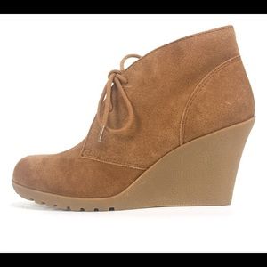 Leather brown lace up booties