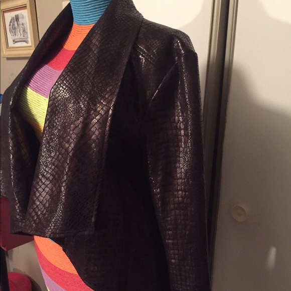 Jacket - Picture 2 of 4