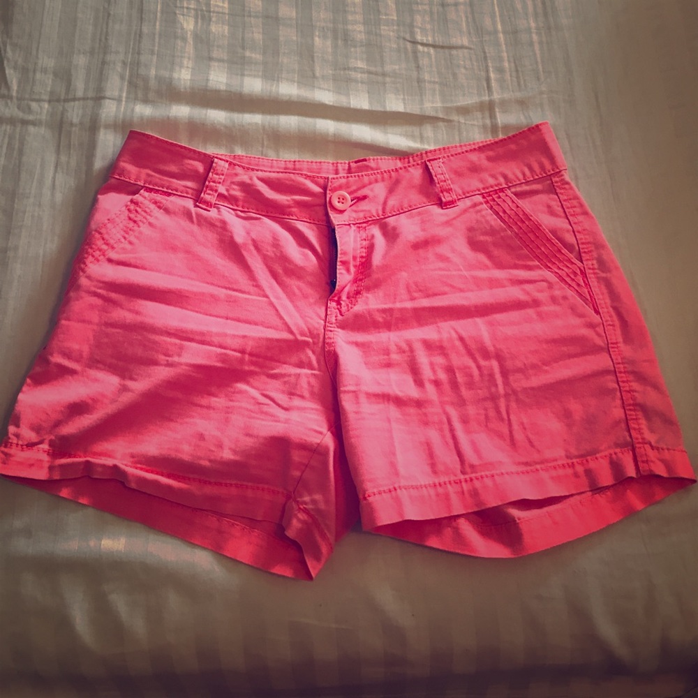 Size 9/10 Shorts Peach Color