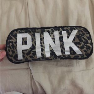 PINK cosmetic bag in cheetah print