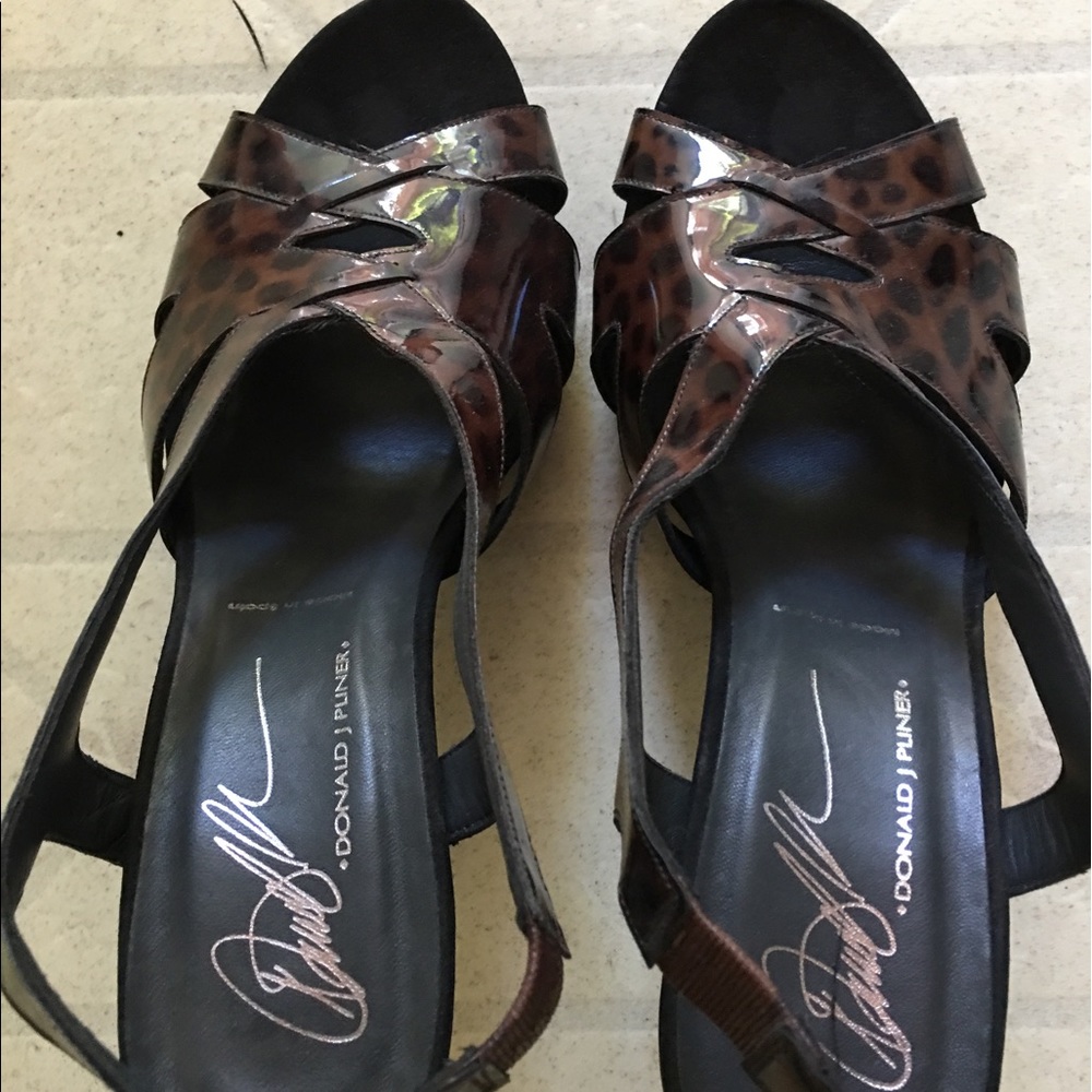 Donald pliner sandals