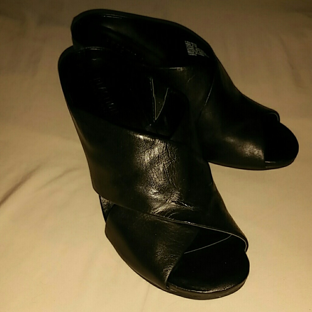 SALE!Kenneth Cole Reaction Black 8.5M Wedge  - New