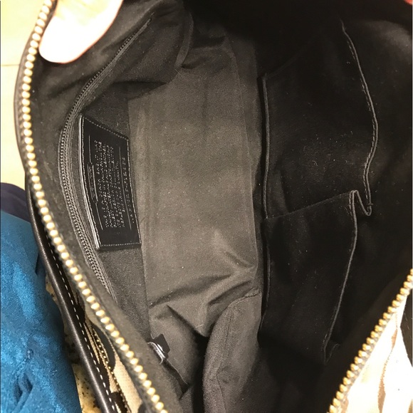 👋🏼Closet Closing Sale💕👋🏼 - Picture 5 of 6