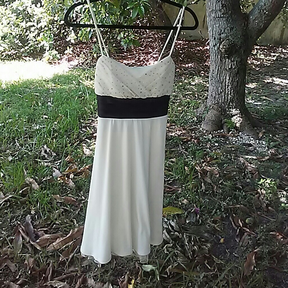 Off white city triangles dress