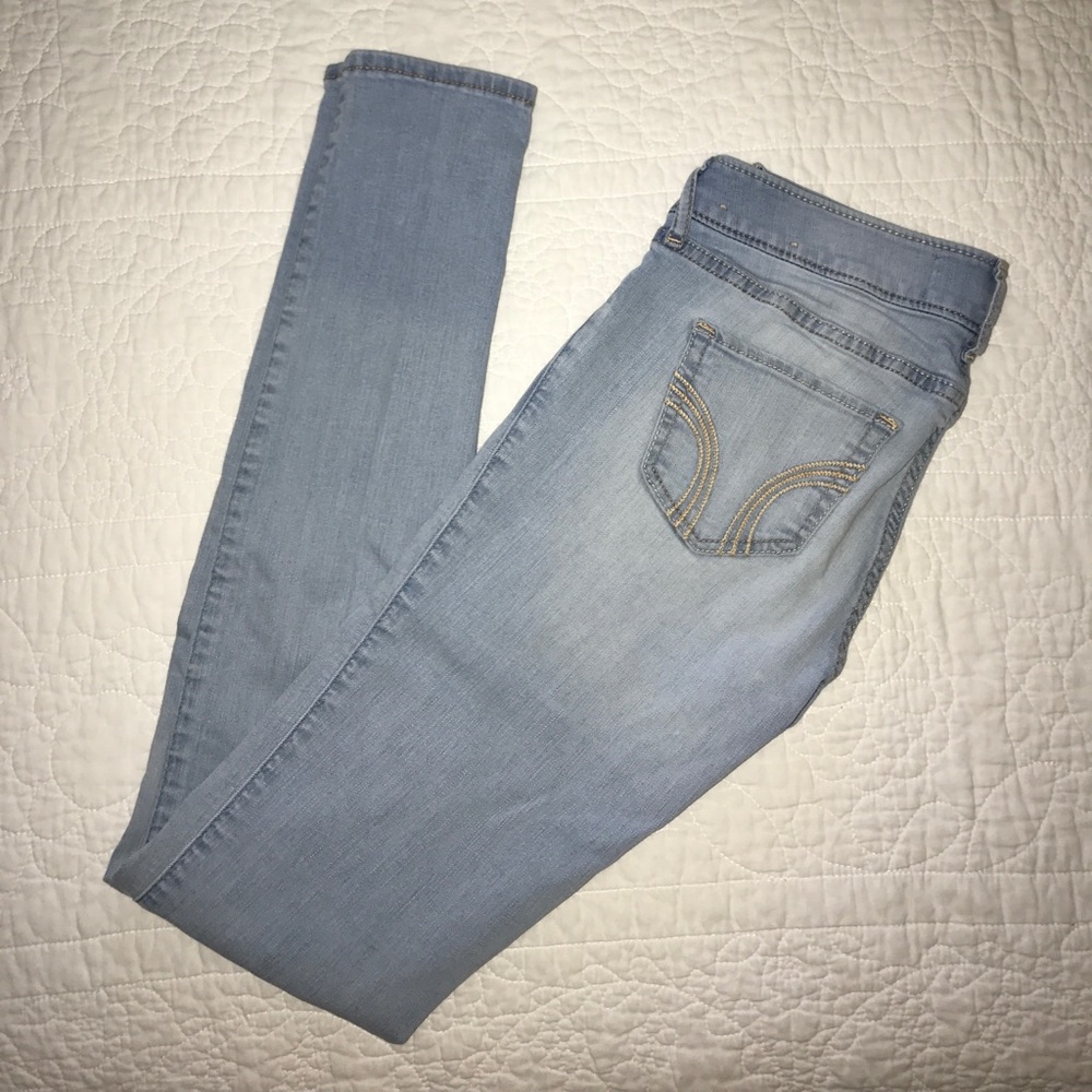 Hollister light washed skinnies