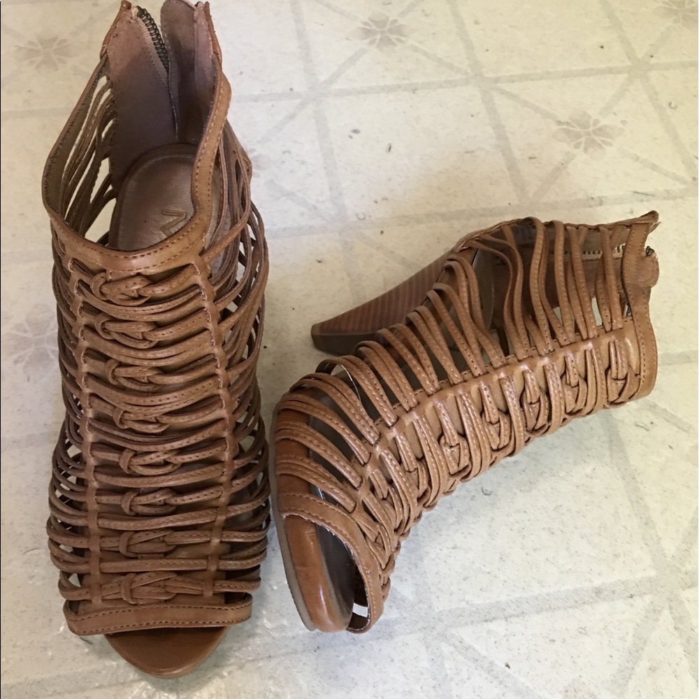 Mia Shoes View 2