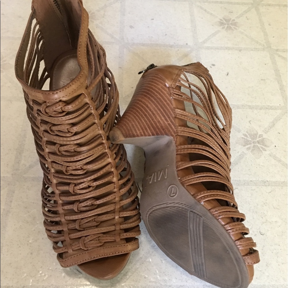 Mia Shoes View 3