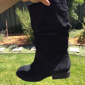 New Kenneth Cole Suede Boots