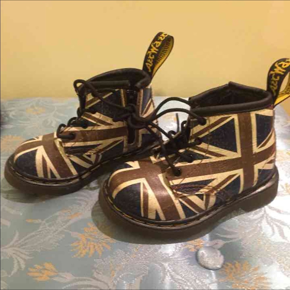 Doc martens toddler 5c