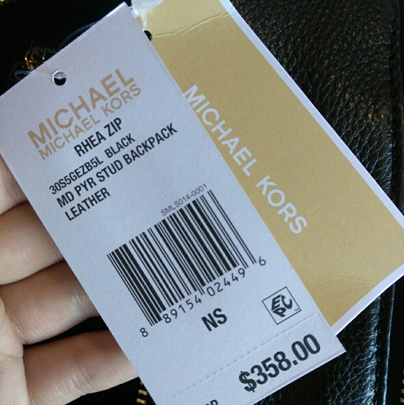 NEW AUTHENTIC MICHAEL KORS BACKPACK. STUDDED. main image 4