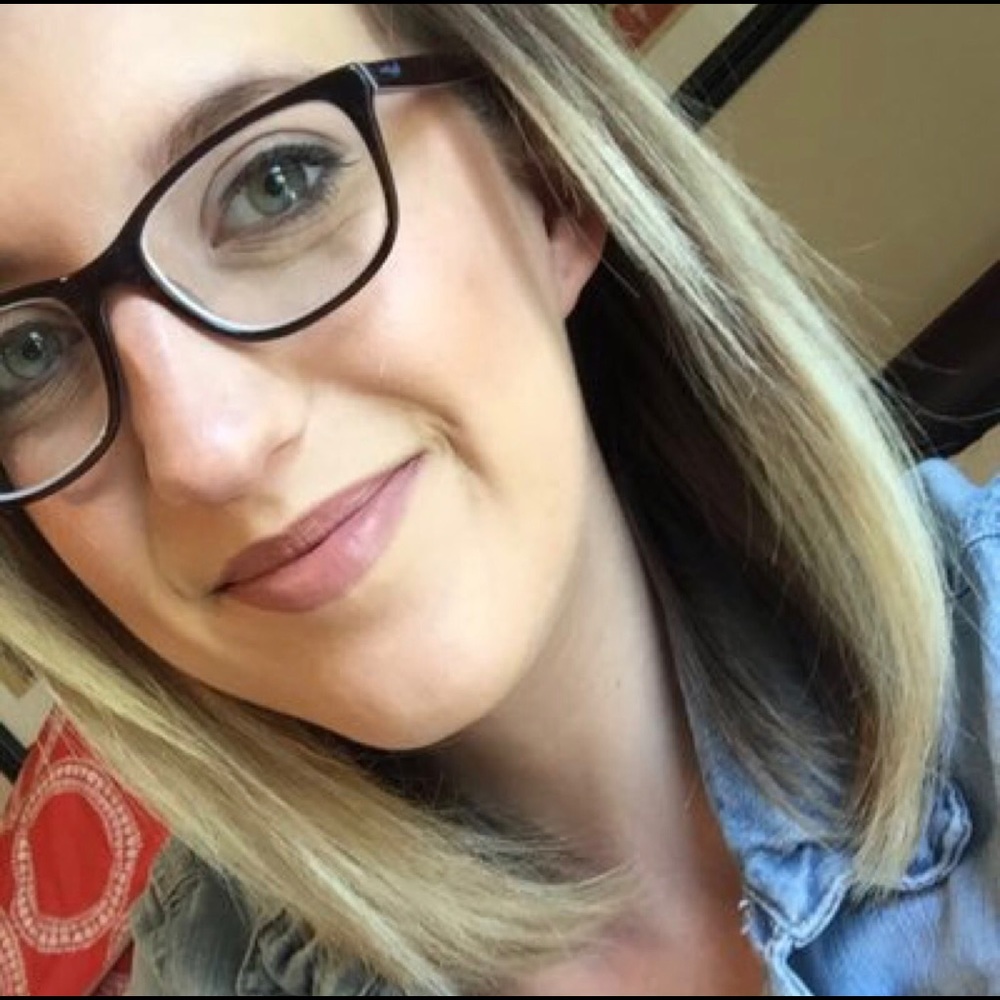 Meet your Posher, Lauren