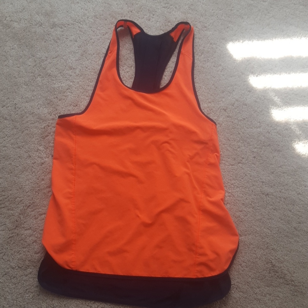 Lululemon tank