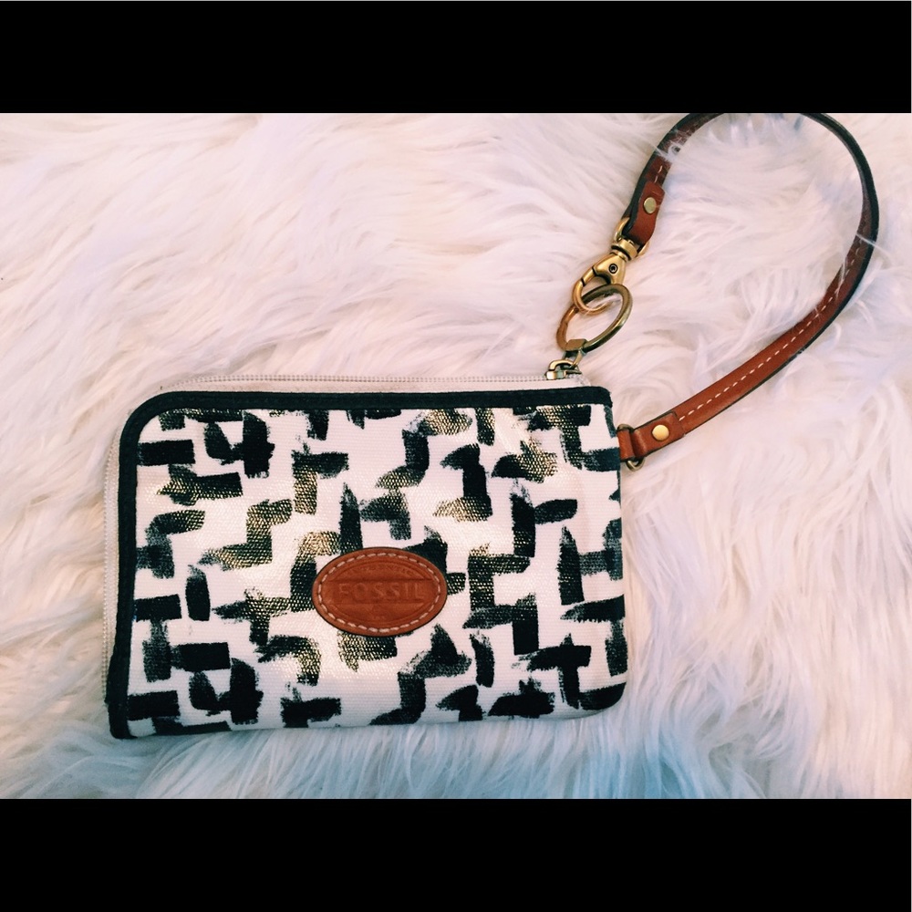 Fossil wristlet