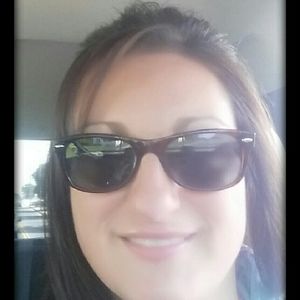 Meet your Posher, Toni