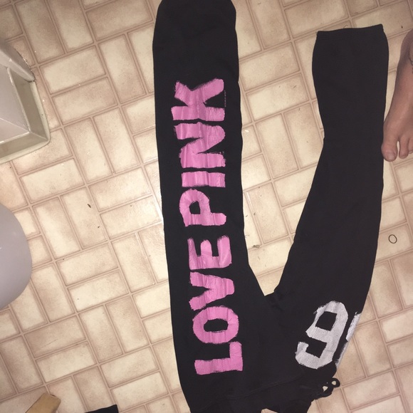 Victoria secret love pink set - Picture 3 of 4