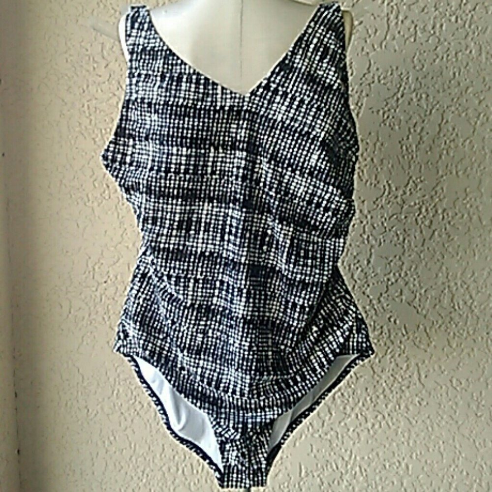 Speedo swimsuit size 16