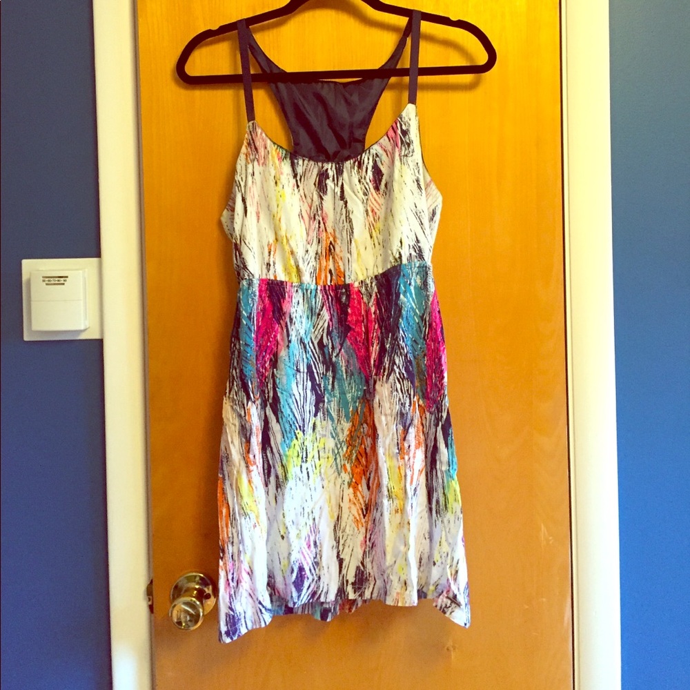 DONATED  Very colorful summer dress!