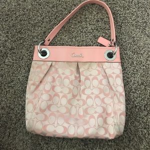 Light pink Coach shoulder bag