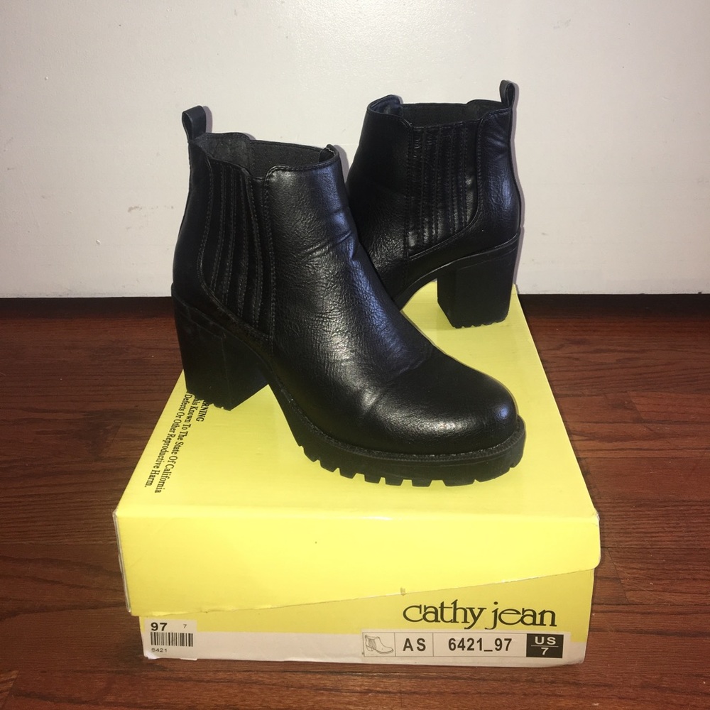 Cathy Jean 2.5 In. Heeled Booties