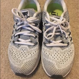 Nike Zoom Vomero 10 Sneakers