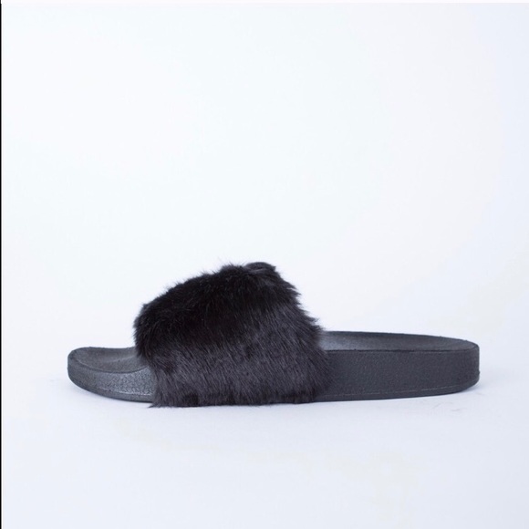 ❗️Last One❗️Black Fur Slides - Picture 2 of 5