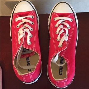 Ladies converse shoes
