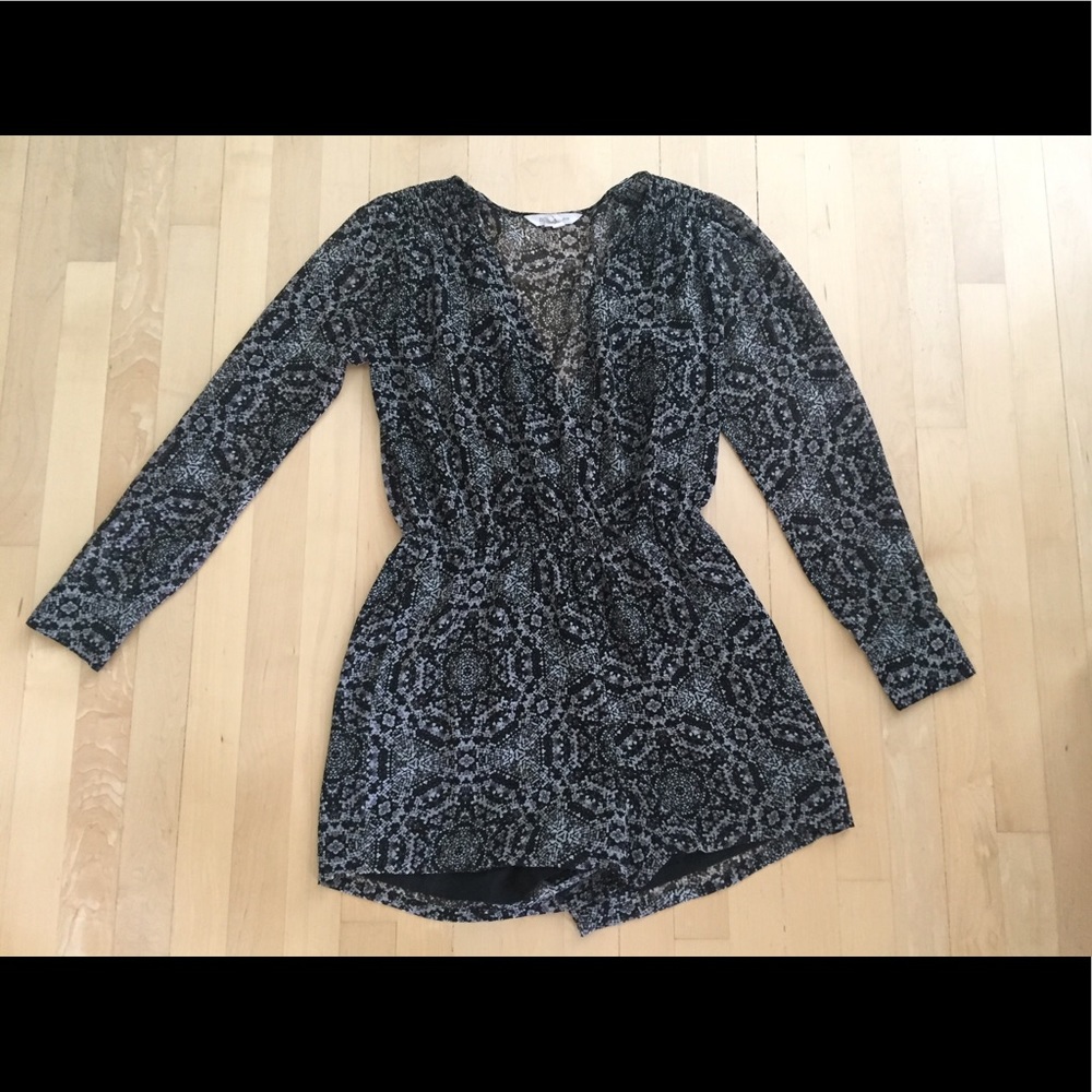 BCBG eneration romper/ Black and White