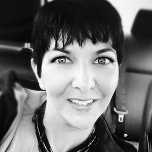 Meet your Posher, Helen