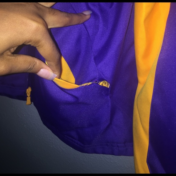 Fan Jacket - Picture 2 of 3