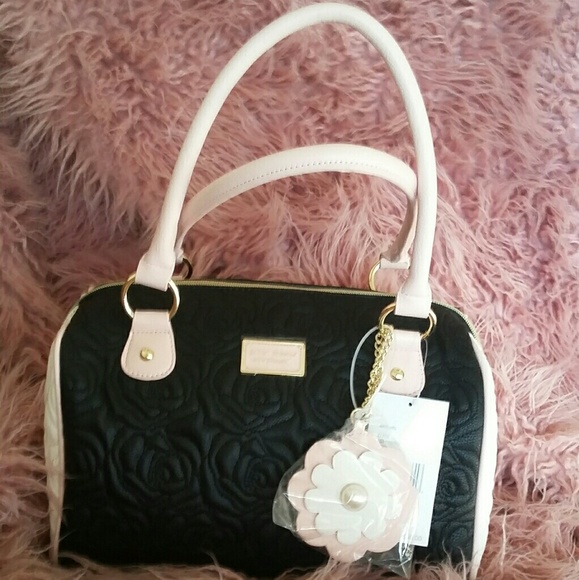Brand new Betsey Johnson Quilted Rose Satchel - Picture 3 of 8