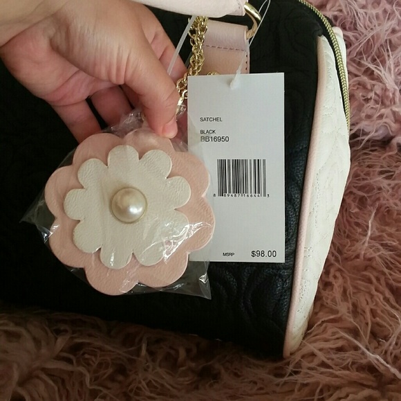 Brand new Betsey Johnson Quilted Rose Satchel - Picture 5 of 8