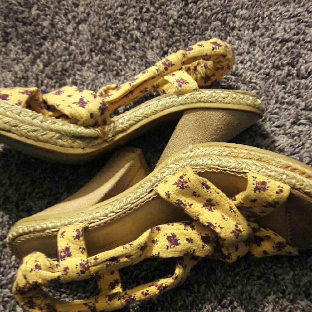 High heels - Picture 4 of 4
