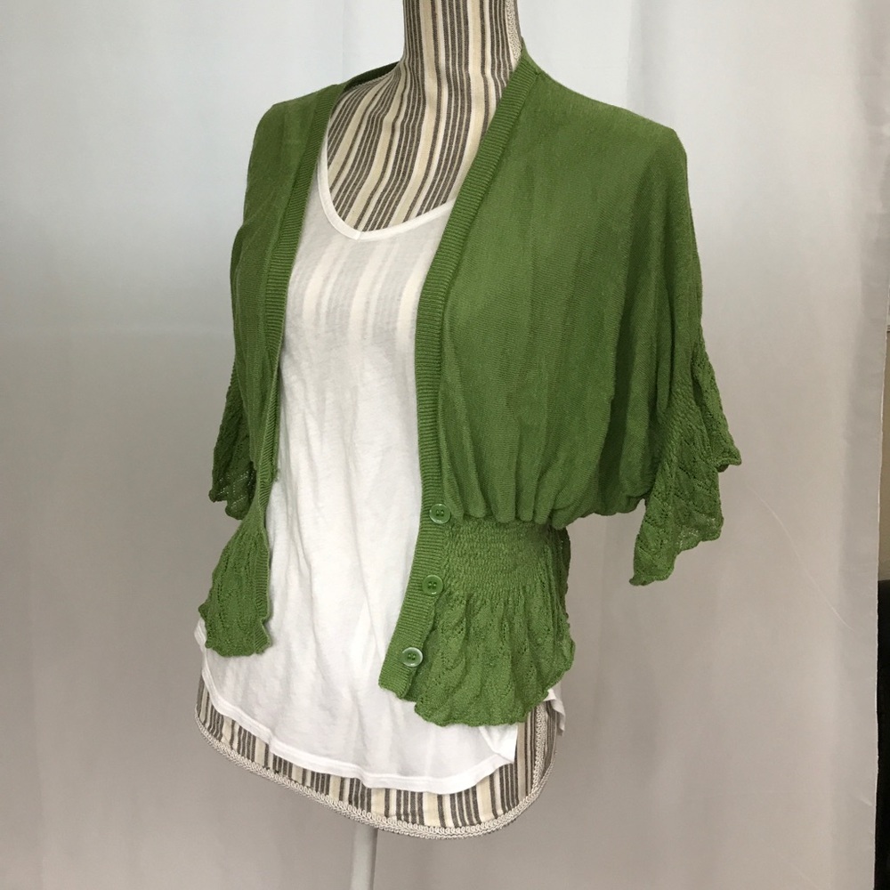Green button summer sweater