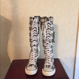 Knee high sneakers (ladies)