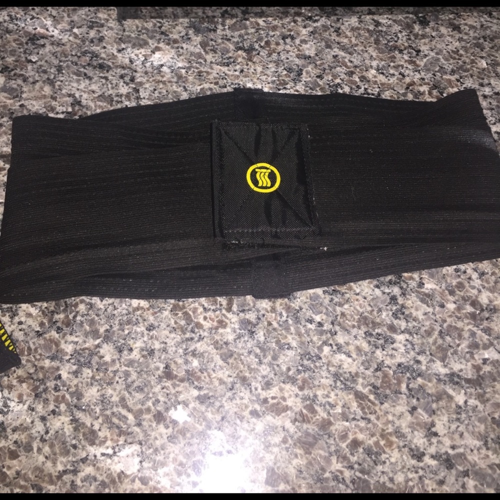 Waist trainer + hot shaper