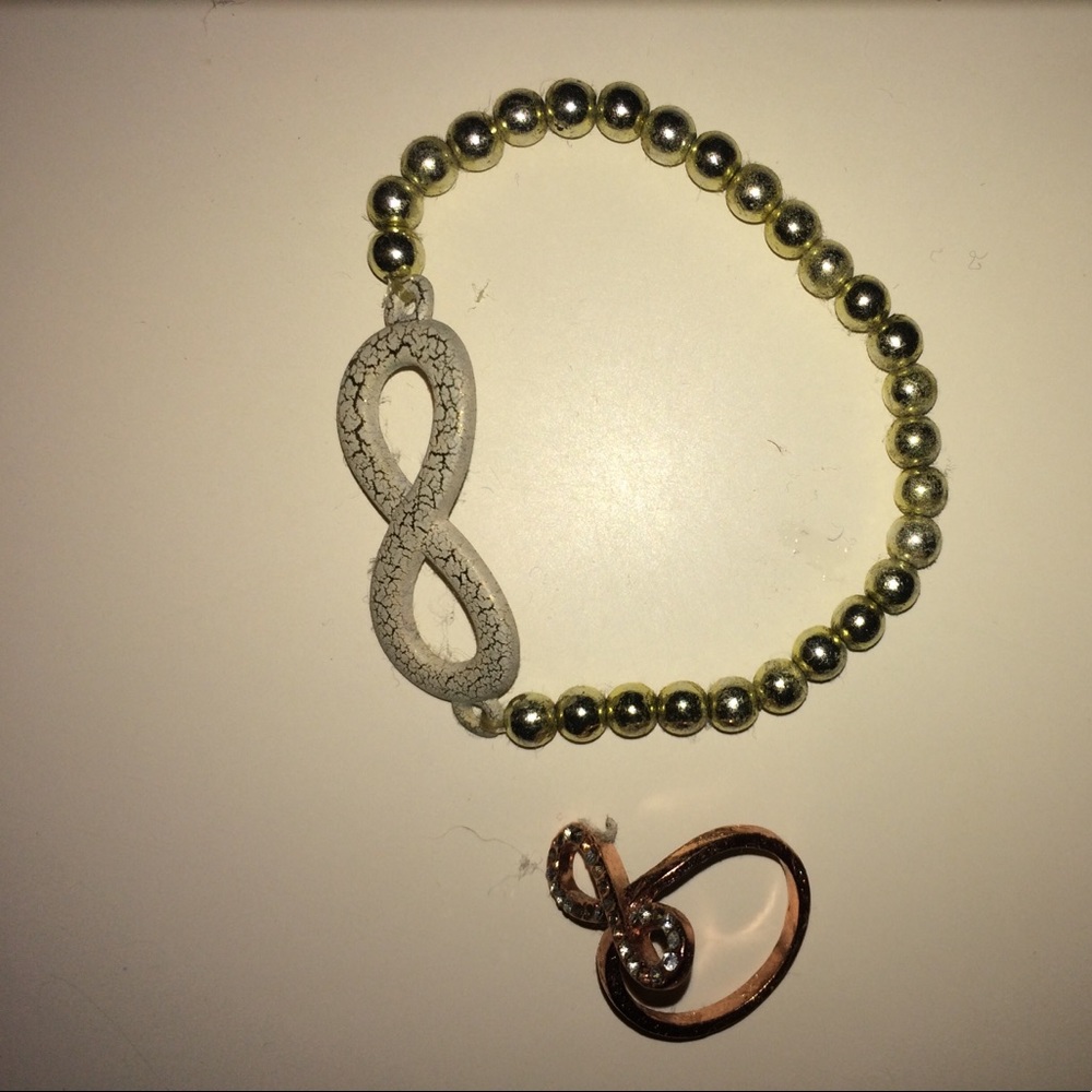 **BUNDLE matching bracelet with ring !