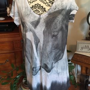 BNWOT liberty wear Horse stretchy Tee