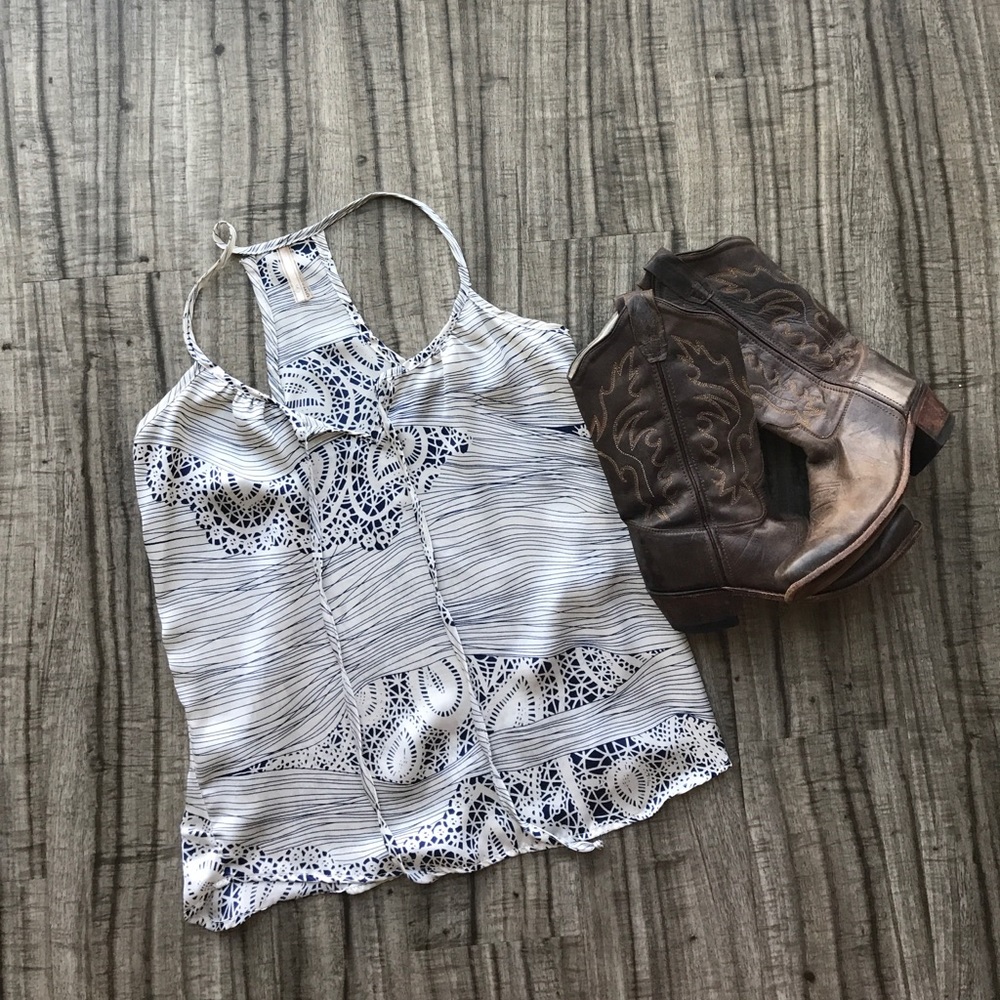 Tank top size small with pattern