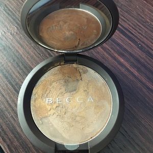 BECCA Shimmering Skin Perfector